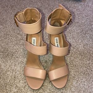 Nude Steve Madden Heels 4.5”